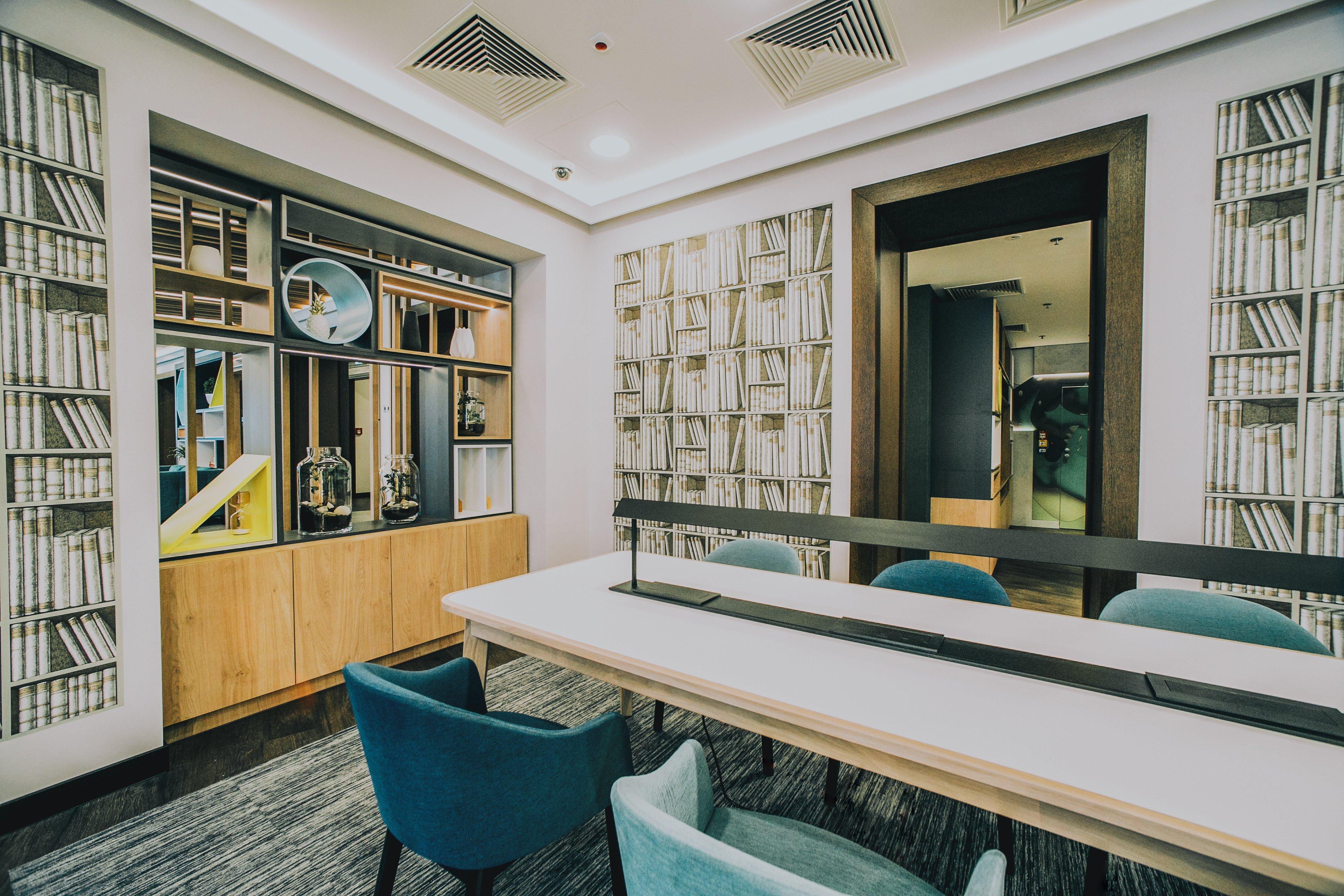 Holiday Inn Krakow City Centre By Ihg Екстериор снимка Library