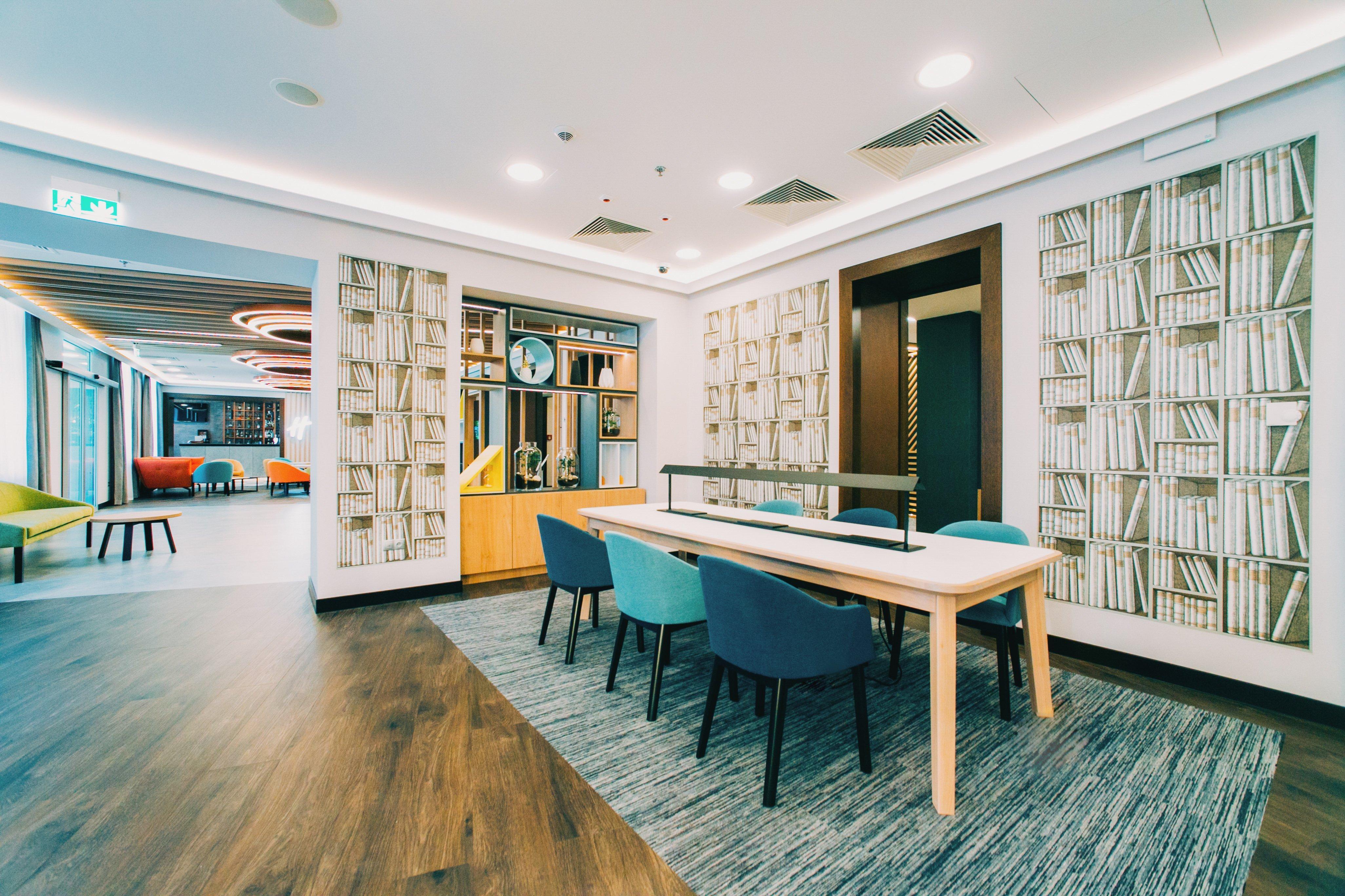 Holiday Inn Krakow City Centre By Ihg Екстериор снимка Library
