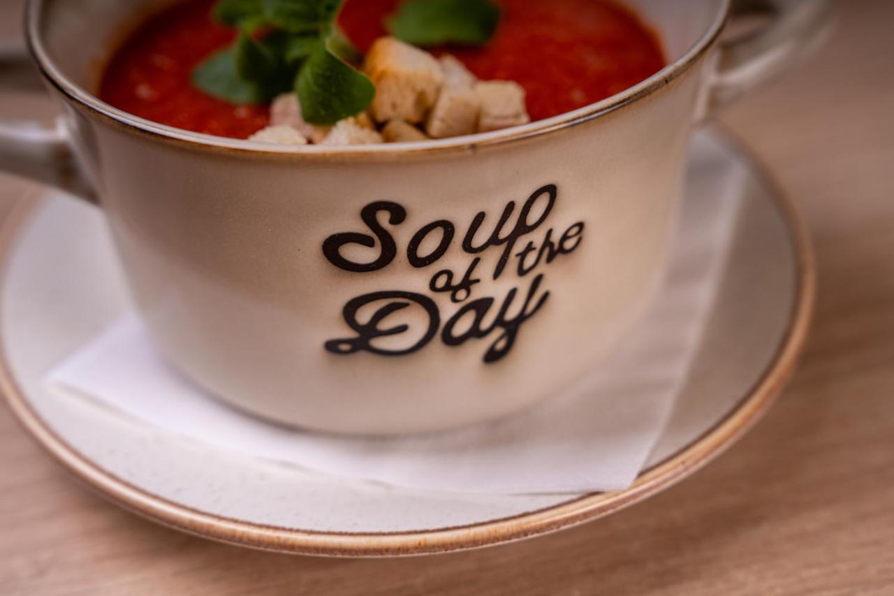 Holiday Inn Krakow City Centre By Ihg Екстериор снимка A bowl of soup